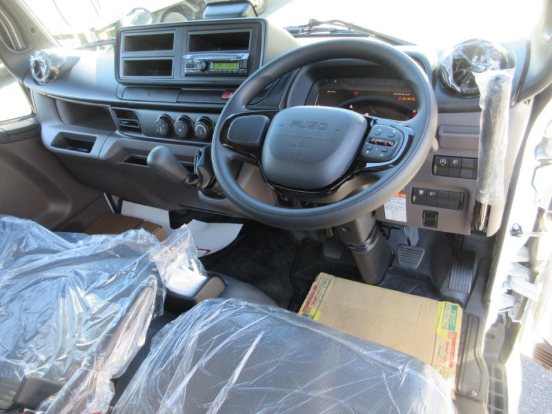 強化3方開 土砂ダンプ 積載3トン 5速 キャンター !!|中古トラックの販売・買取・査定のアイナビ