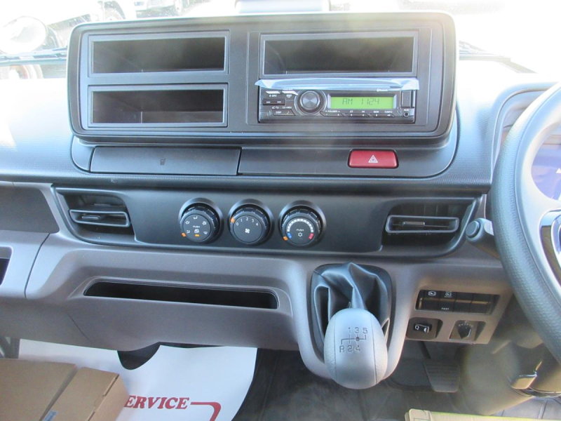 強化3方開 土砂ダンプ 積載3トン 5速 キャンター !!|中古トラックの販売・買取・査定のアイナビ