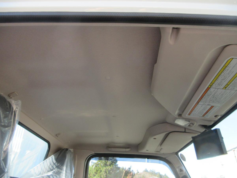 強化3方開 土砂ダンプ 積載3トン 5速 キャンター !!|中古トラックの販売・買取・査定のアイナビ