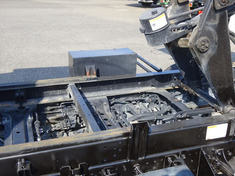 深ダンプ リヤ観音扉|中古トラックの販売・買取・査定のアイナビ