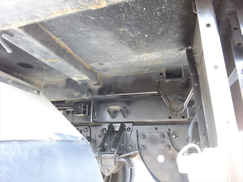 深ダンプ リヤ観音扉|中古トラックの販売・買取・査定のアイナビ