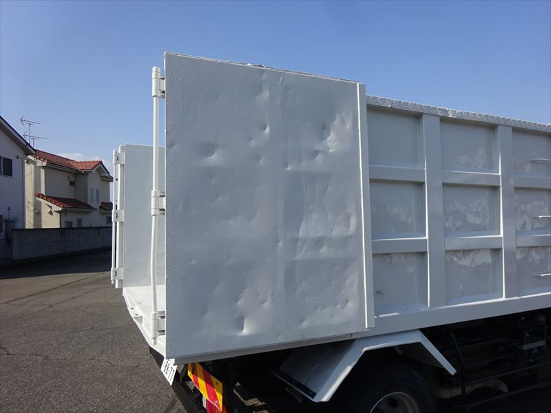 深ダンプ リヤ観音扉|中古トラックの販売・買取・査定のアイナビ