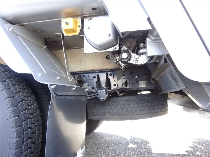 プレス 10.2㎥ 新明和|中古トラックの販売・買取・査定のアイナビ