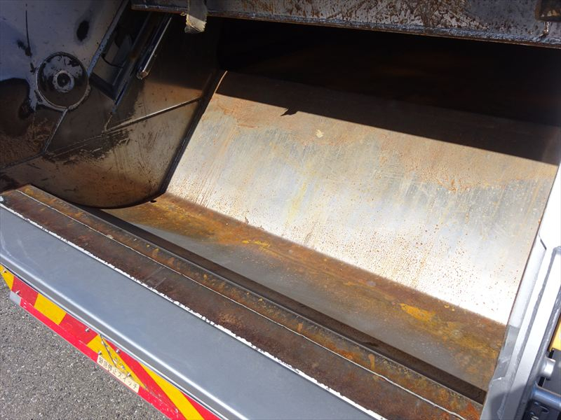 プレス 10.2㎥ 新明和|中古トラックの販売・買取・査定のアイナビ