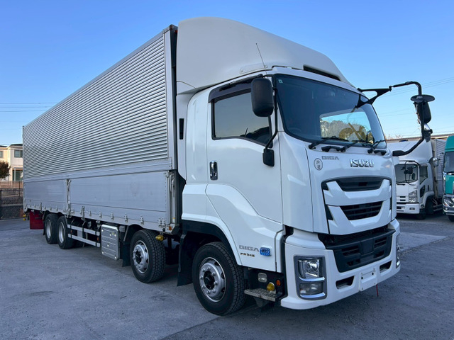 【定番ボディ×見た目◎キャブ】いすゞ/ギガ|中古トラックの販売・買取・査定のアイナビ