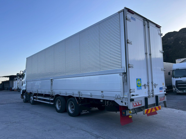 【定番ボディ×見た目◎キャブ】いすゞ/ギガ|中古トラックの販売・買取・査定のアイナビ