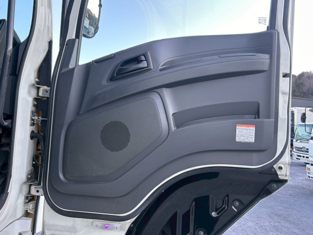 【定番ボディ×見た目◎キャブ】いすゞ/ギガ|中古トラックの販売・買取・査定のアイナビ