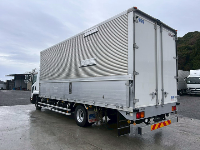 【6.2m×エアサス×6速MT】いすゞ/フォワード|中古トラックの販売・買取・査定のアイナビ