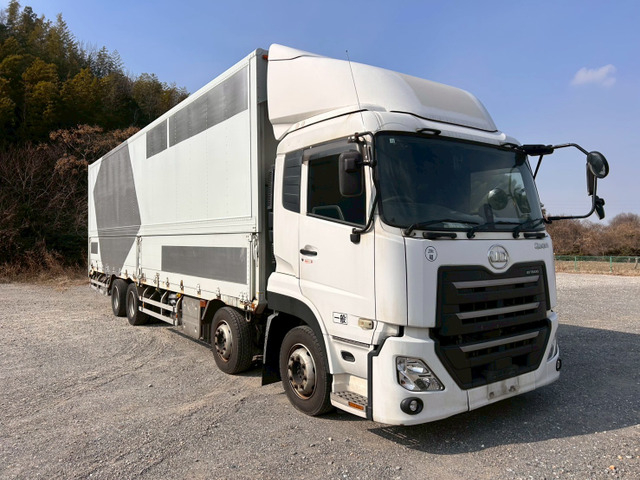 【看板跡剥がし後納車‼︎9.6m】UDトラックス/クオン/AT車|中古トラックの販売・買取・査定のアイナビ