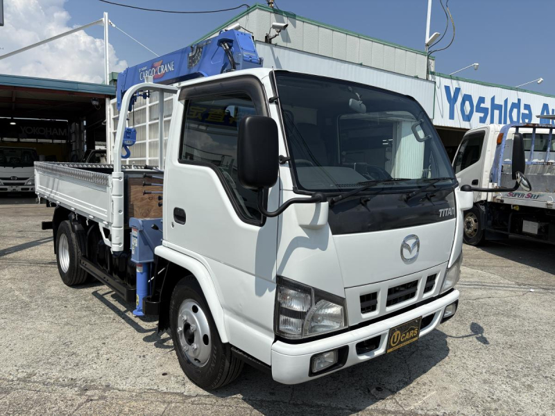H18 タイタン 2t 3段クレーン|中古トラックの販売・買取・査定のアイナビ