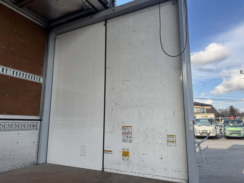 ワイドベッド付エアサスパワーゲート|中古トラックの販売・買取・査定のアイナビ