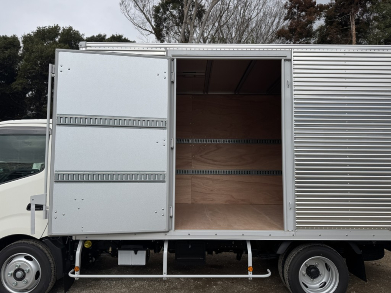 ワイドロング 未使用車 サイドドア 車検付|中古トラックの販売・買取・査定のアイナビ