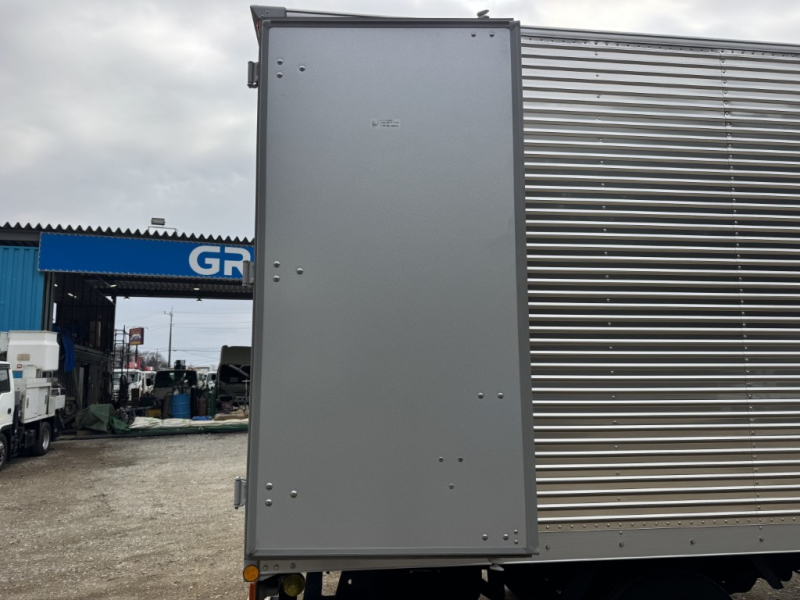 ワイドロング 未使用車 サイドドア 車検付|中古トラックの販売・買取・査定のアイナビ