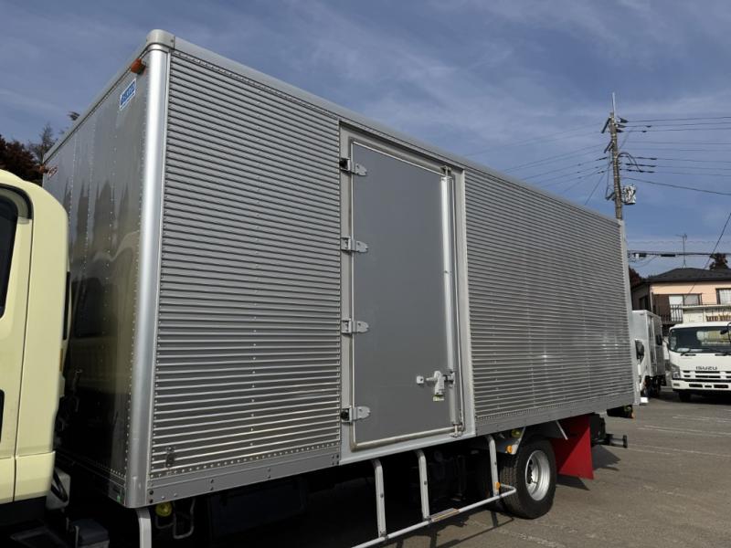 ワイド 日本フルハーフ パワーゲート付き サイドドア|中古トラックの販売・買取・査定のアイナビ