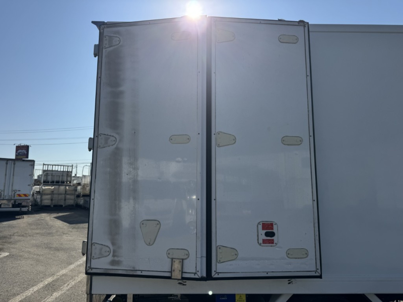 ワイドロング東プレ低温パワーゲート付きAT|中古トラックの販売・買取・査定のアイナビ