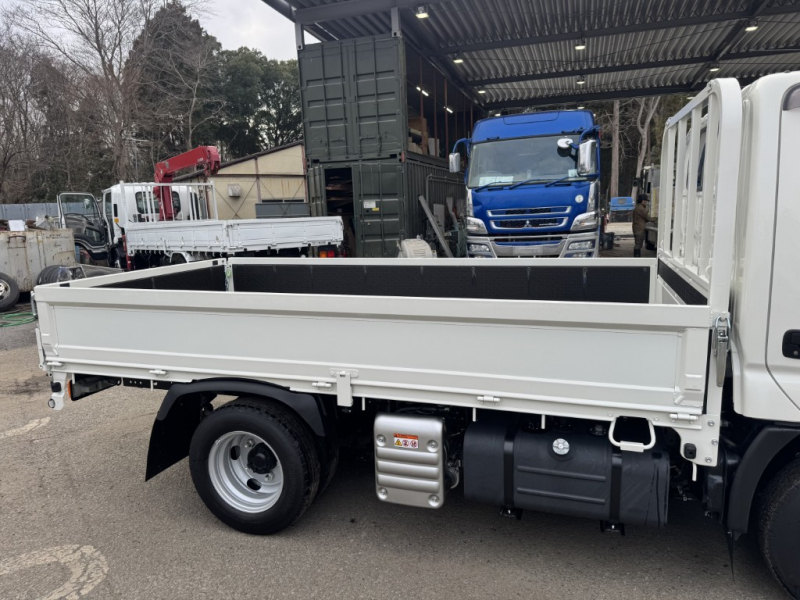 木平 10尺 全低床 未使用車 車検付|中古トラックの販売・買取・査定のアイナビ