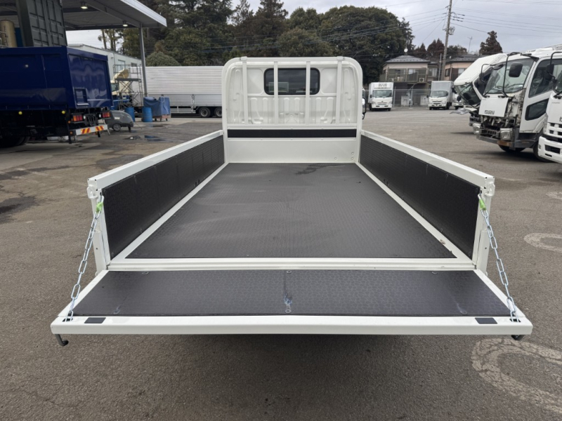 木平 10尺 全低床 未使用車 車検付|中古トラックの販売・買取・査定のアイナビ