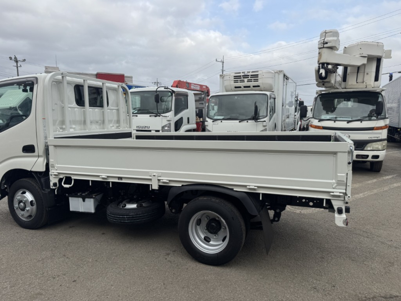 木平 10尺 全低床 未使用車 車検付|中古トラックの販売・買取・査定のアイナビ