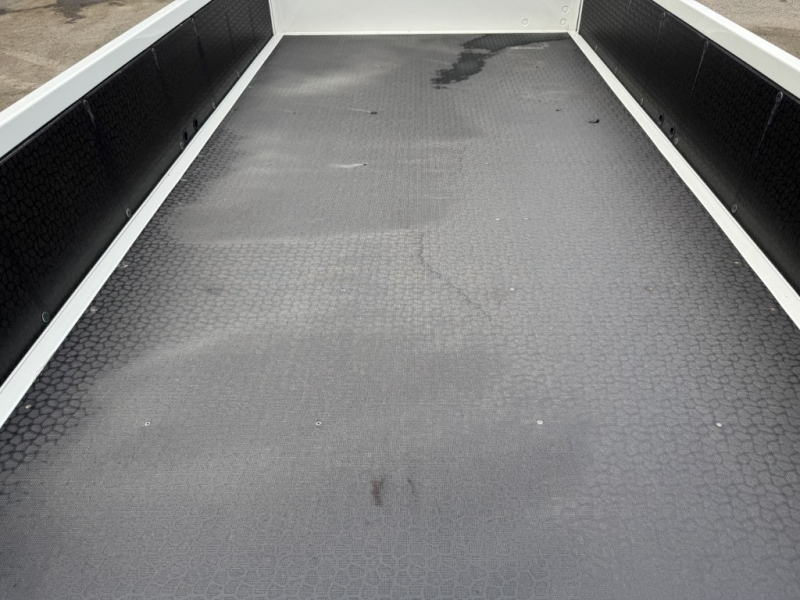 木平 10尺 全低床 未使用車 車検付|中古トラックの販売・買取・査定のアイナビ