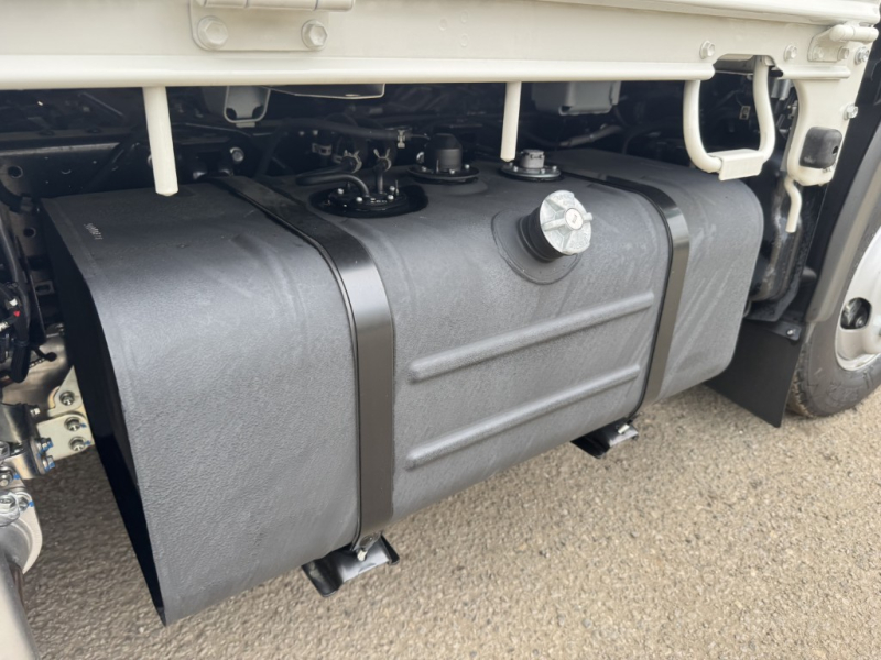 木平 10尺 全低床 未使用車 車検付|中古トラックの販売・買取・査定のアイナビ