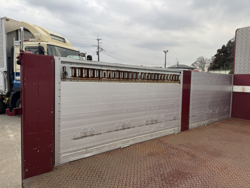 平ボディー10尺パワーゲート付きメッキ、ステン多数|中古トラックの販売・買取・査定のアイナビ