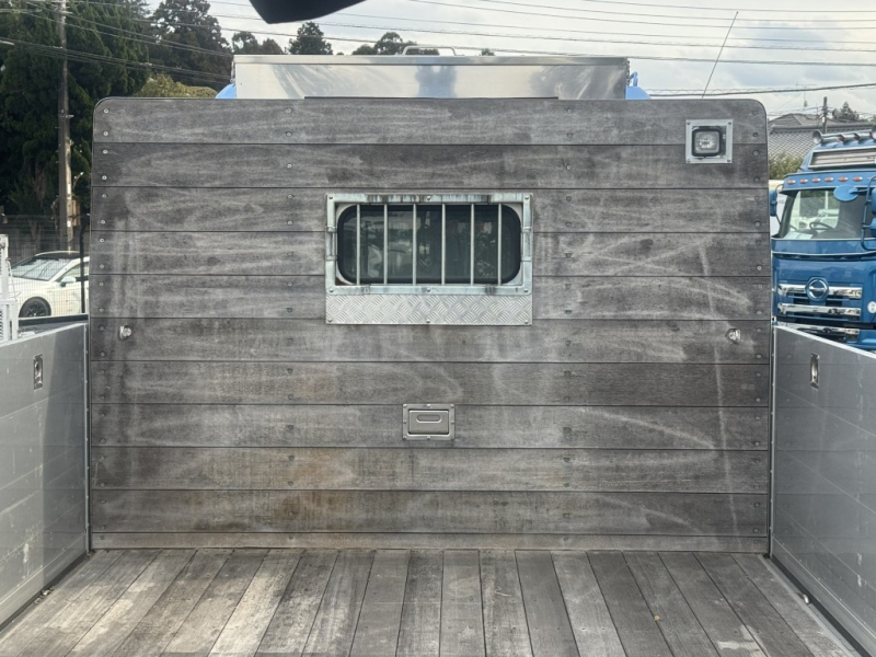 ワイド2デフエアサス増トン6段アルミ平ユニックRC|中古トラックの販売・買取・査定のアイナビ