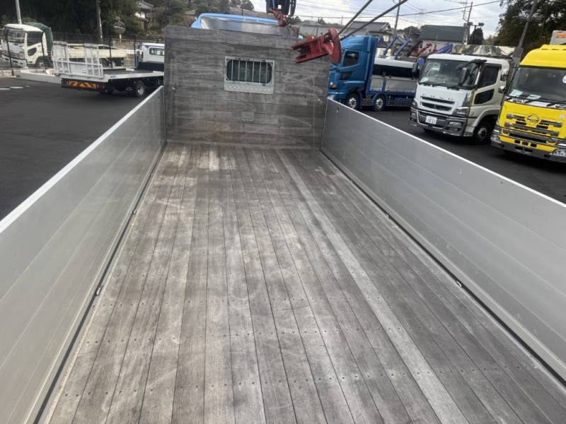 ワイド2デフエアサス増トン6段アルミ平ユニックRC|中古トラックの販売・買取・査定のアイナビ