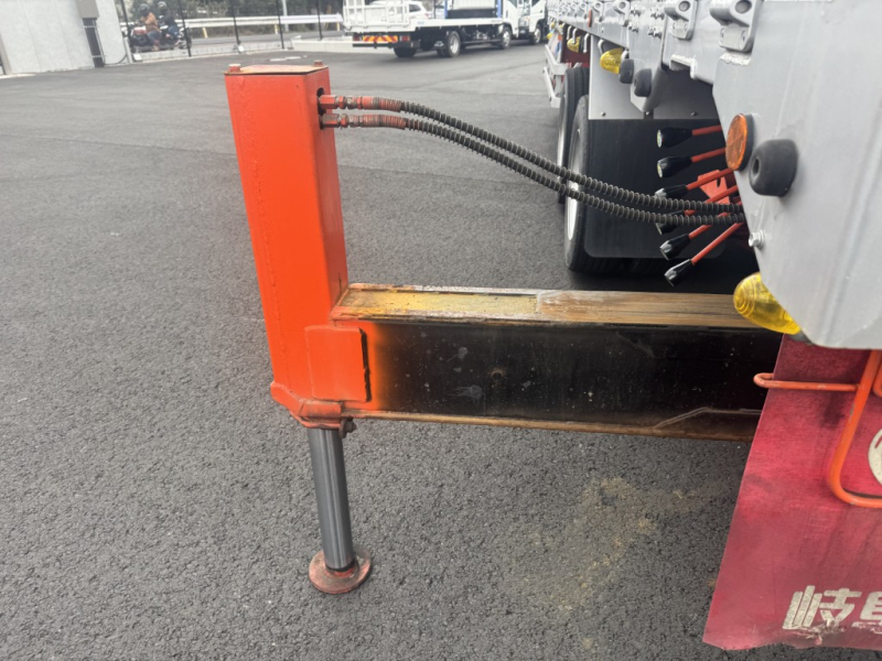 ワイド2デフエアサス増トン6段アルミ平ユニックRC|中古トラックの販売・買取・査定のアイナビ