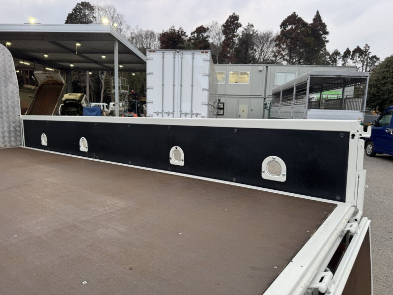 標準ロング2.9t吊3段古河ユニックURG293ラジコン付き|中古トラックの販売・買取・査定のアイナビ