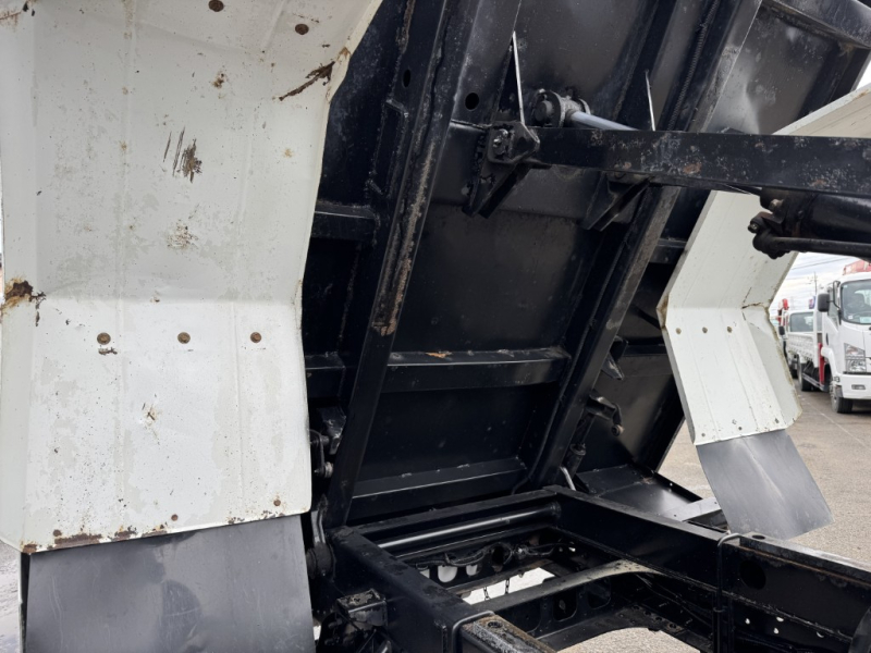 極東開発 DD04-35 電動コボレーン スロープハンガー|中古トラックの販売・買取・査定のアイナビ