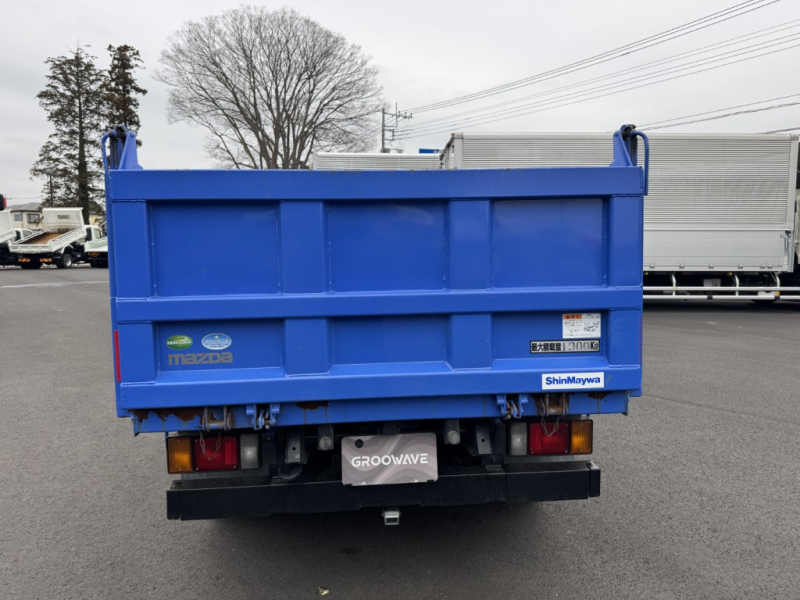 エルフOEM10尺フルワイドロー新明和土砂禁|中古トラックの販売・買取・査定のアイナビ