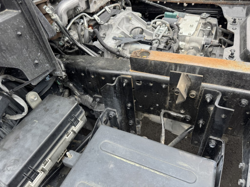 エルフOEM10尺フルワイドロー新明和土砂禁|中古トラックの販売・買取・査定のアイナビ