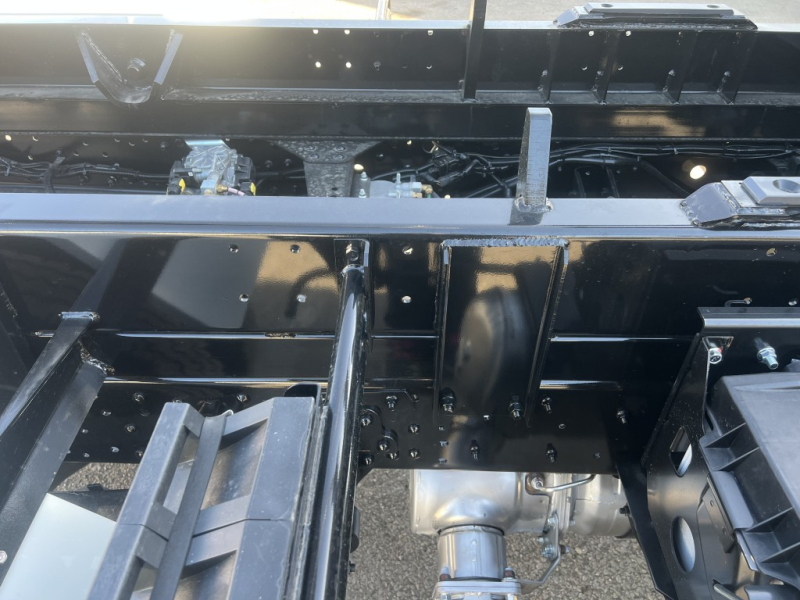 新明和アームロールCCA44-31未使用車車検付|中古トラックの販売・買取・査定のアイナビ