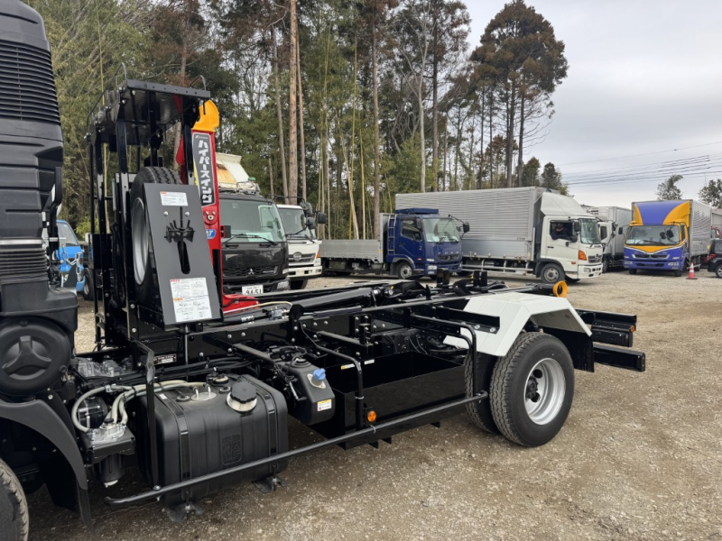 フックロール極東JM04-55-Dラジコン未使用車車検付|中古トラックの販売・買取・査定のアイナビ