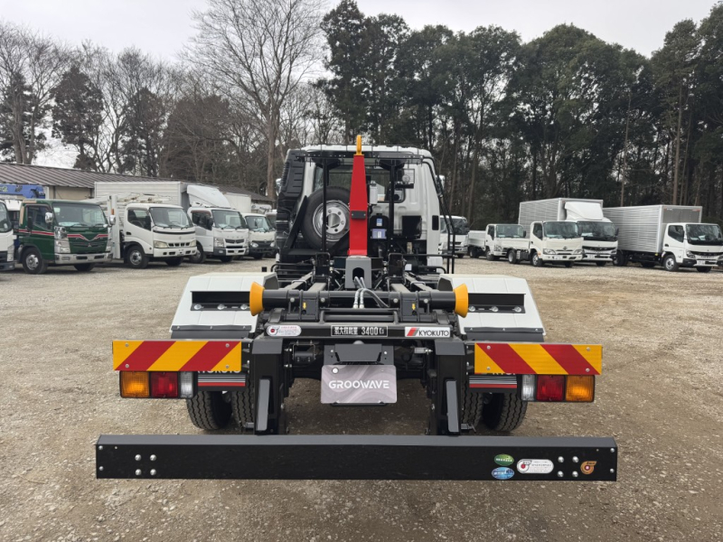 フックロール極東JM04-55-Dラジコン未使用車車検付|中古トラックの販売・買取・査定のアイナビ