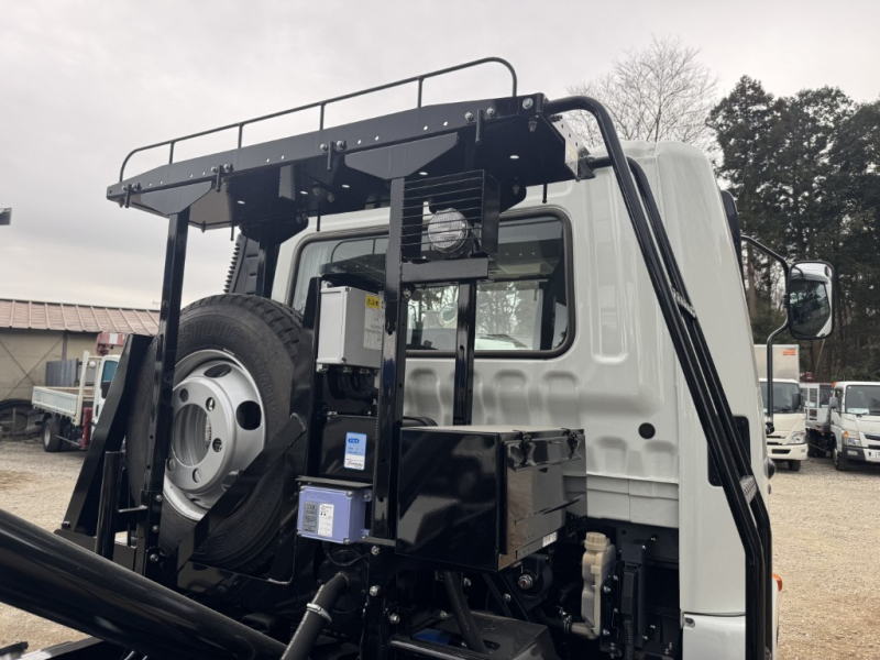 フックロール極東JM04-55-Dラジコン未使用車車検付|中古トラックの販売・買取・査定のアイナビ