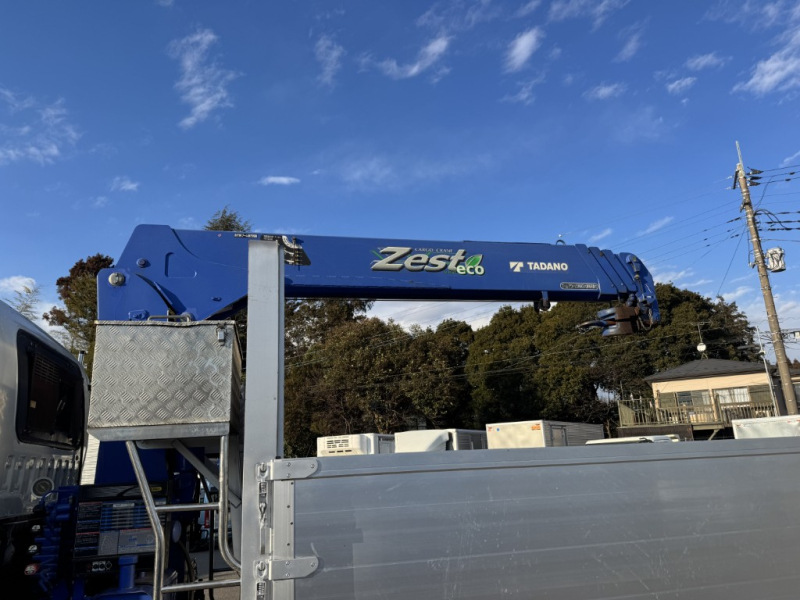 エアサス2デフ4段アルミ平ZE504HRラジコン|中古トラックの販売・買取・査定のアイナビ