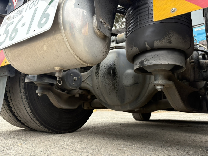 H27年式、クオン、ハイルーフトラクタ、車検付|中古トラックの販売・買取・査定のアイナビ