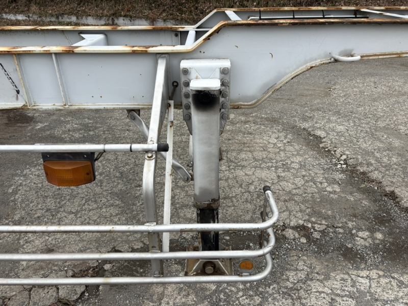 H27年式、40ft3軸コンテナセミトレーラ、車検付|中古トラックの販売・買取・査定のアイナビ