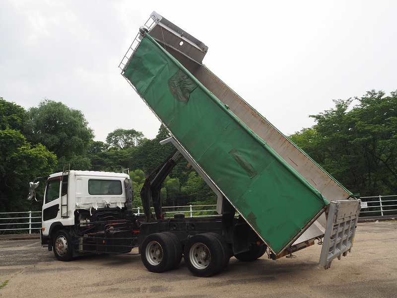 UDコンドル増々トン2デフリターダ水密式深ダンプ13立米|中古トラックの販売・買取・査定のアイナビ