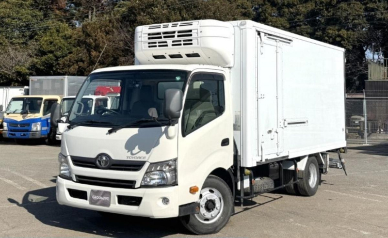 ワイドロング東プレ低温パワーゲート付きAT|中古トラックの販売・買取・査定のアイナビ