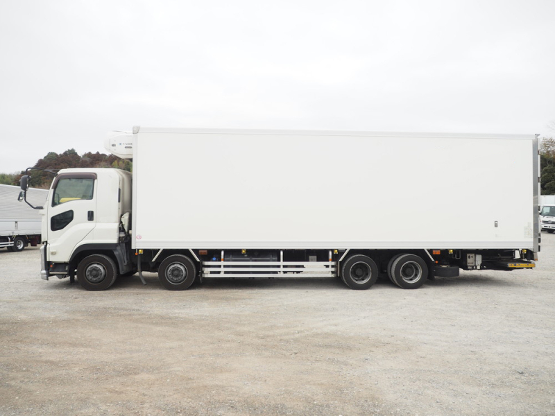 いすゞ 冷凍バン ギガ|中古トラックの販売・買取・査定のアイナビ