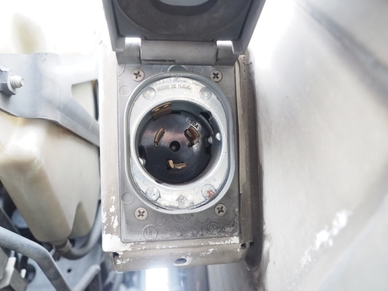 いすゞ 冷凍バン ギガ|中古トラックの販売・買取・査定のアイナビ