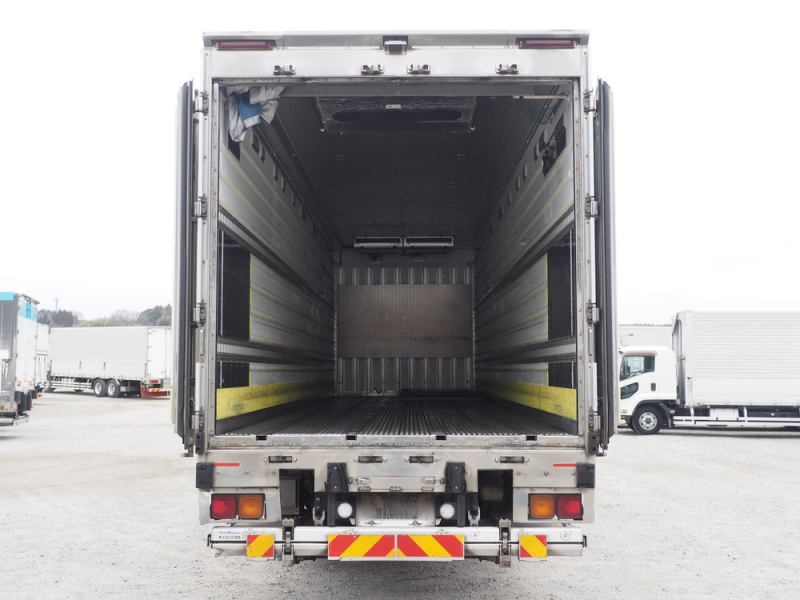 いすゞ 冷凍バン ギガ|中古トラックの販売・買取・査定のアイナビ