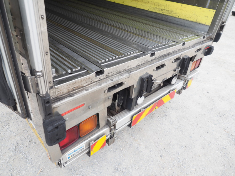 いすゞ 冷凍バン ギガ|中古トラックの販売・買取・査定のアイナビ