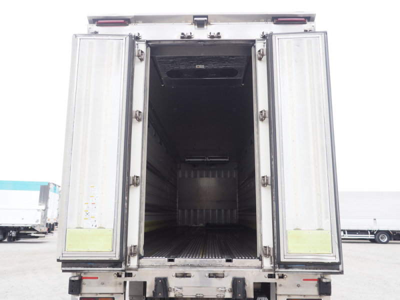 いすゞ 冷凍バン ギガ|中古トラックの販売・買取・査定のアイナビ