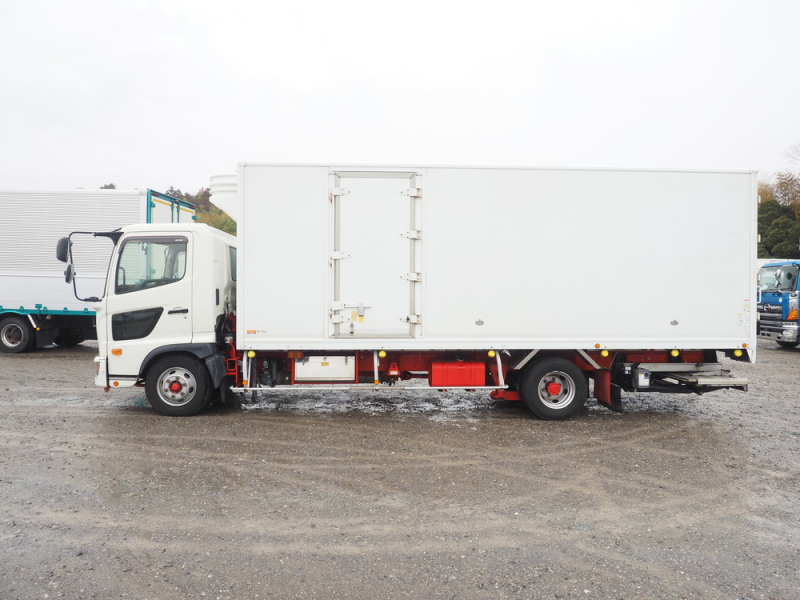 日野 冷凍バン レンジャー|中古トラックの販売・買取・査定のアイナビ