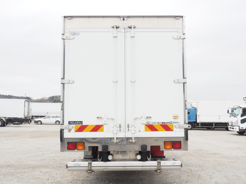 いすゞ 冷凍バン フォワード|中古トラックの販売・買取・査定のアイナビ