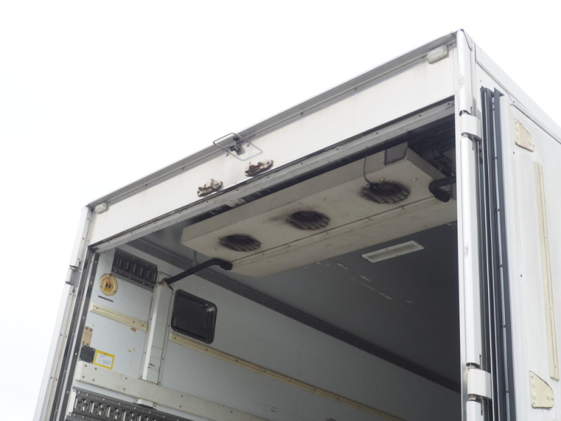 いすゞ 冷凍バン フォワード|中古トラックの販売・買取・査定のアイナビ