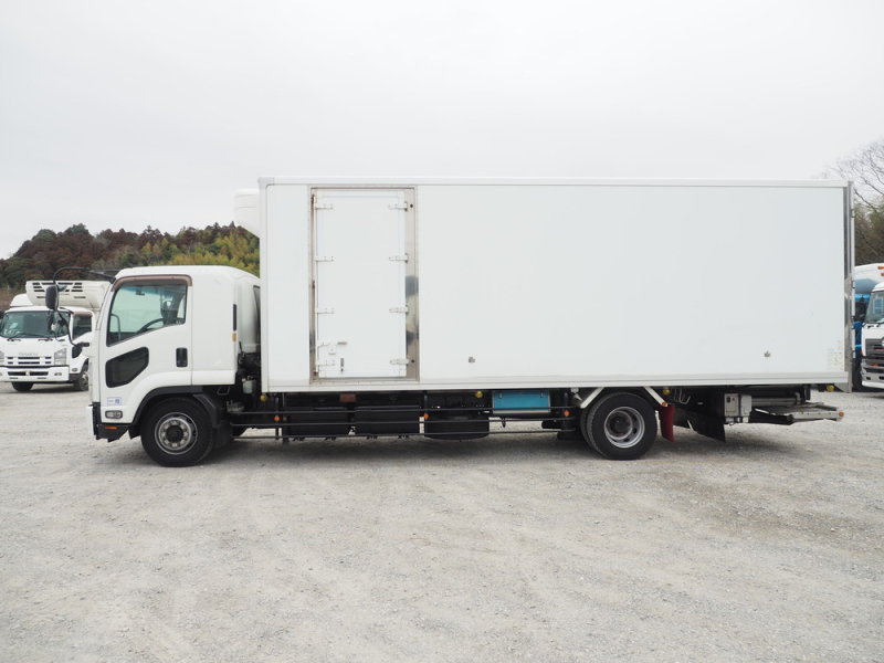 いすゞ 冷凍バン フォワード|中古トラックの販売・買取・査定のアイナビ